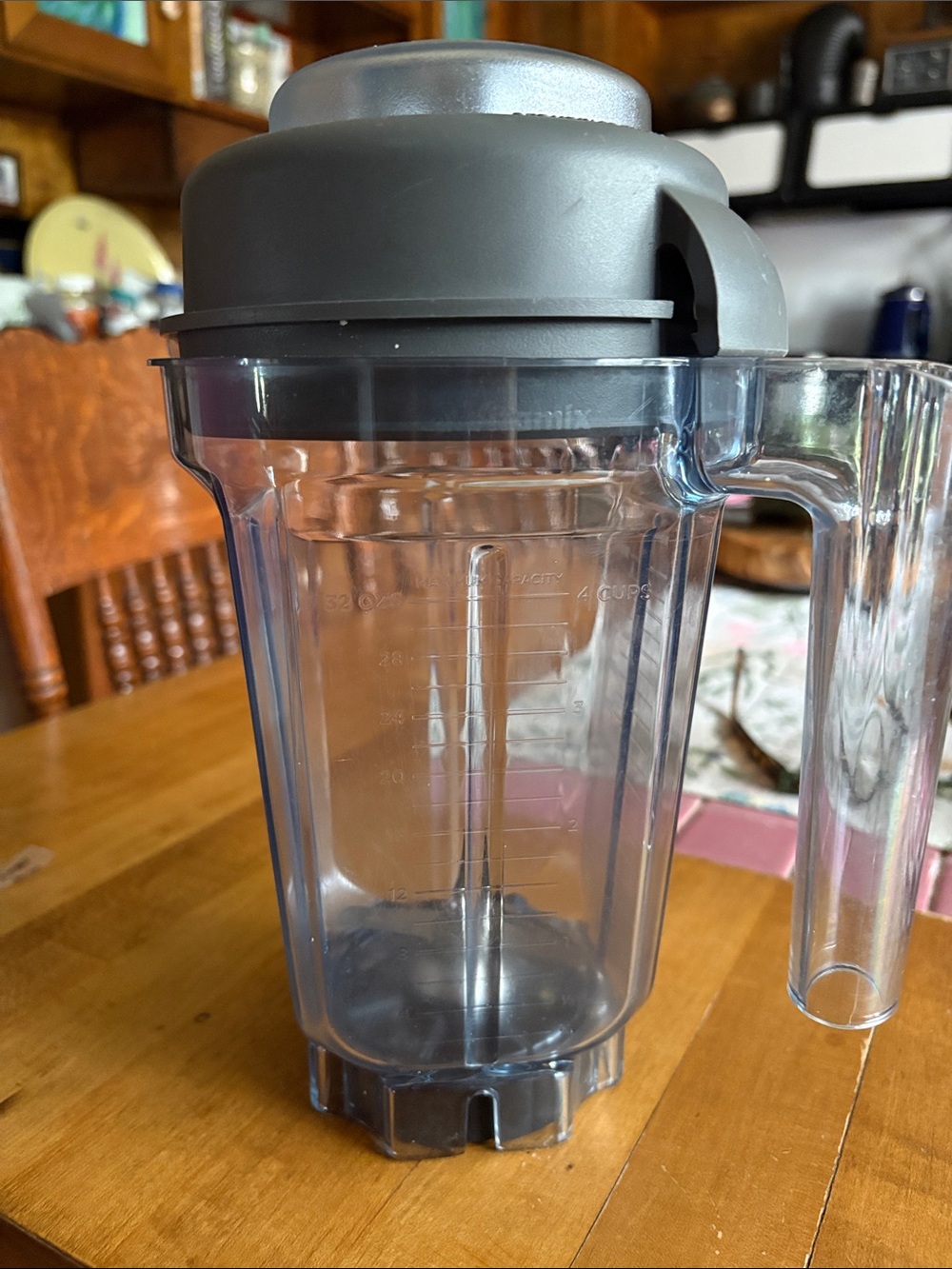 Clear Plastic Blender Pitcher with Gray Lid and Handle - Home Kitchen
